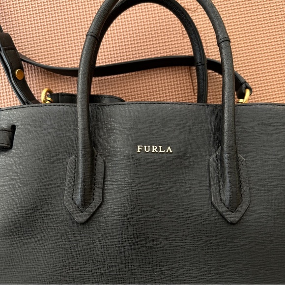 Furla | Black Grain Leather Bag - Picture 2 of 16